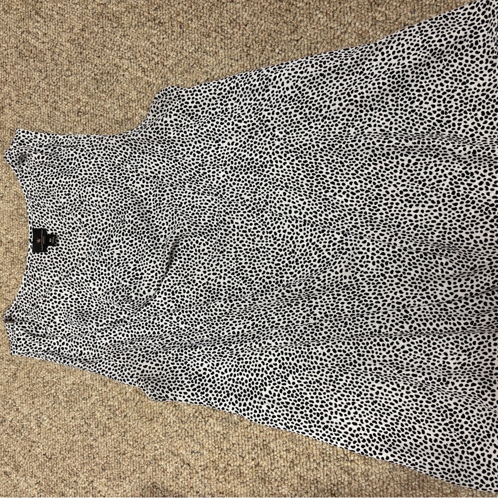 Elegant Black and White Speckled Blouse